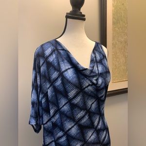 BCBGMAXAZRIA Super cute dress in EUC